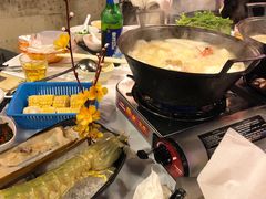 -鲜入围煮花胶鸡海鲜火锅