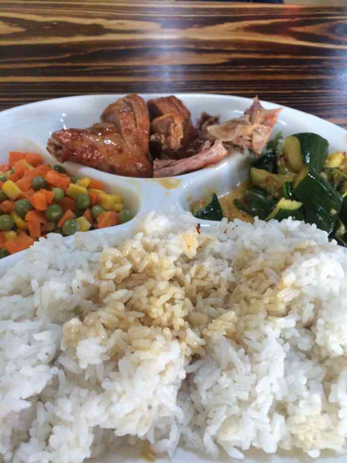 广式卤味烧腊-"一个人不想煮饭,外面吃快餐即方便,花样又.