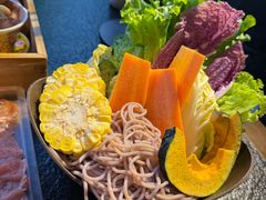 -菌自由丨野生菌火锅特色庭院餐厅(丽江古城店)