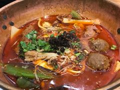 -成都你六姐·牛肉冒菜(上海环宇荟店)