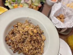 -Rabbit Cafe私房西餐甜点咖啡(栖霞路店)