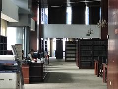 -中国人民大学图书馆新馆