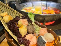 -湊湊火锅·茶憩(南京东路悦荟店)