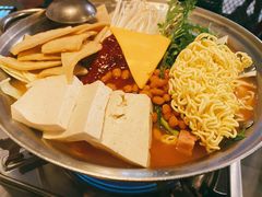 部队火锅-富乐满韩国正宗炸鸡韩国料理(虹泉路店)