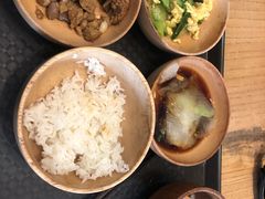 -一两饭川味素食餐厅