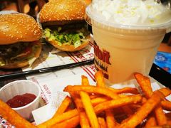 -The Habit Burger Grill 哈比特汉堡(复兴soho店)