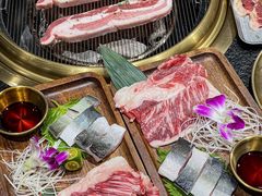 -何发发和牛烧肉·鳗鱼榴莲放题自助(乐峰广场店)