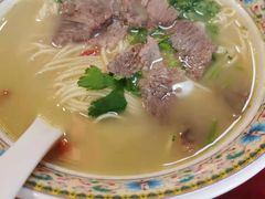 -金杨拉面王小吃面馆·牛三宝面·红烧牛肉粉