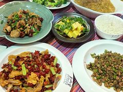 -香巴拉云南餐厅(华莱坞店)