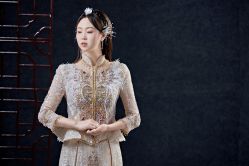 点击看大图 -艾拉·女王婚纱礼服馆