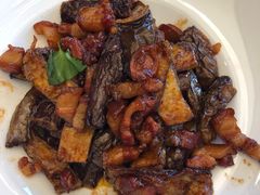红烧肉鲍鱼烧茄子-一品名厨堂(先锋路店)