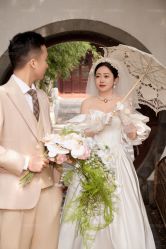 -雪中彩影婚纱摄影·微光艺术中心