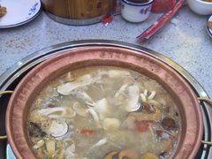 -阿婆情腊排骨火锅(金虹路店)