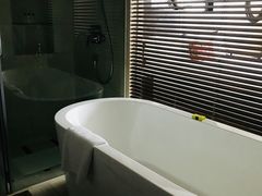 -青岛海尔洲际酒店