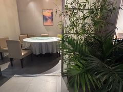 -莲餐厅·湖北菜·潜江小龙虾店(愚园路店)