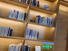 -蔚来中心(北京中关村店)
