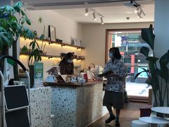 -Line 咖啡(石厦花园店)