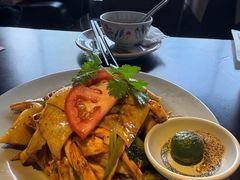 -大头虾越式风味餐厅(光明广场店)