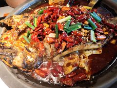 -鸣记脆皮烤鱼(三八广场店)