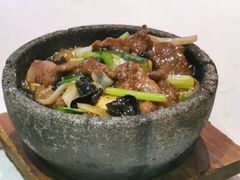 石锅牛肉-华馨园北京烤鸭(丽水店)