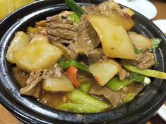 萝卜炖牛腩-周锦记广式餐厅