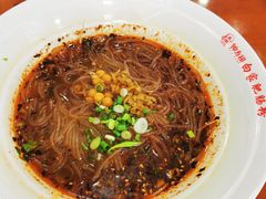 招牌酸辣粉-钟方模白家肥肠粉(春熙店)