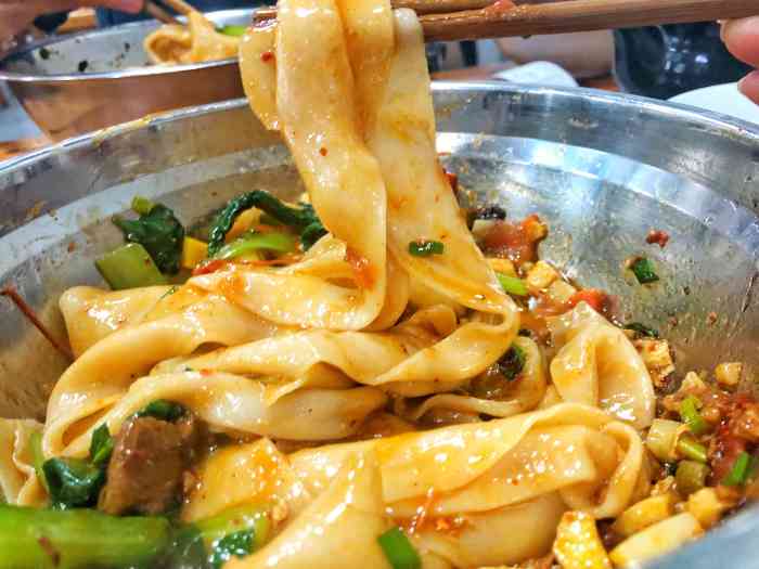 二宽扯面-"每次来这边都会打卡的店,店面不大,味道真.