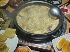 -一朵菌·野生菌探索家火锅(南亚店)
