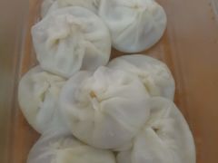 -老字号眼镜子煎包汤包店
