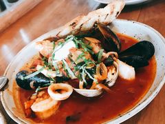 -ROAST coffee & eatery