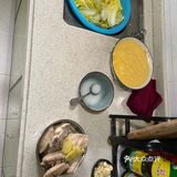 今日美食 酸醋白菜: ️炒辣椒跟蒜 ️加白菜炒