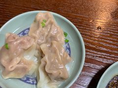 三鲜牛肉馄饨-老新隆牛肉锅贴(新街口店)