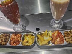 -马路牙子烧烤音乐酒馆(望京店)