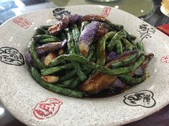 -乔家小院•本地小海鲜•非遗驴肉(万年泉路店)