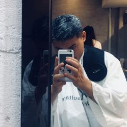 -SIX Hair Consultant