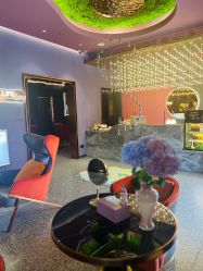 -花隐·美芙炫海菲秀皮肤管理中心