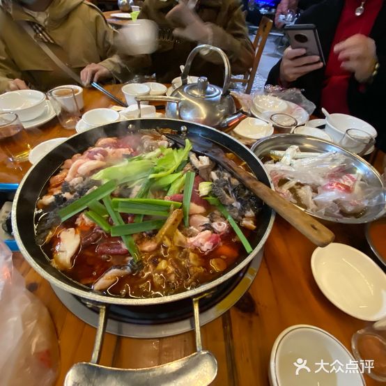 山歌牛杂馆(环江分店)