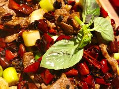 罗勒豉椒炒薄切牛肉-小大董·烤鸭(凤凰汇店)