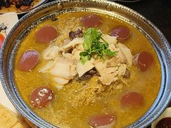-靠山屯东北农家菜(八龙桥雅苑店)