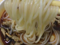 -覃肥叔桂林米粉(粮道街店)