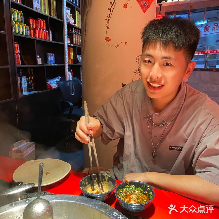 人均不到50的重庆火锅，川渝人都说正宗[调皮]