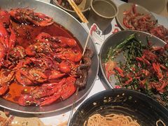 -巴厘龙虾·榜首油焖大虾(音乐学院·沿江酒馆店)