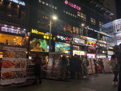 -BHC炸鸡(明洞总店)