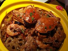 -多嘴超级肉蟹煲(杉杉国潮主题店)