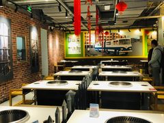 大堂-钢管厂五区小郡肝串串香火锅(人民广场店)