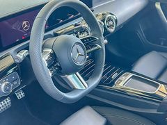 -宁波之星奔驰4S店(海曙店)