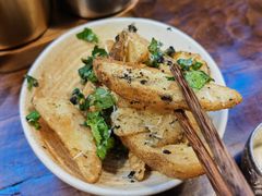 -银米·云南传统过桥米线(双廊黑金冠店)