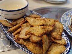 炸灌肠-内蒙联营烧麦 草原石榴红(护国寺店)