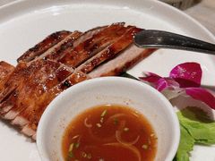 招牌炭烧猪颈肉-金椰壳· 大厨新加坡菜(壹方城店)