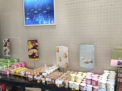 面包甜点陈列柜-甜星Star·生日蛋糕(百盛店)